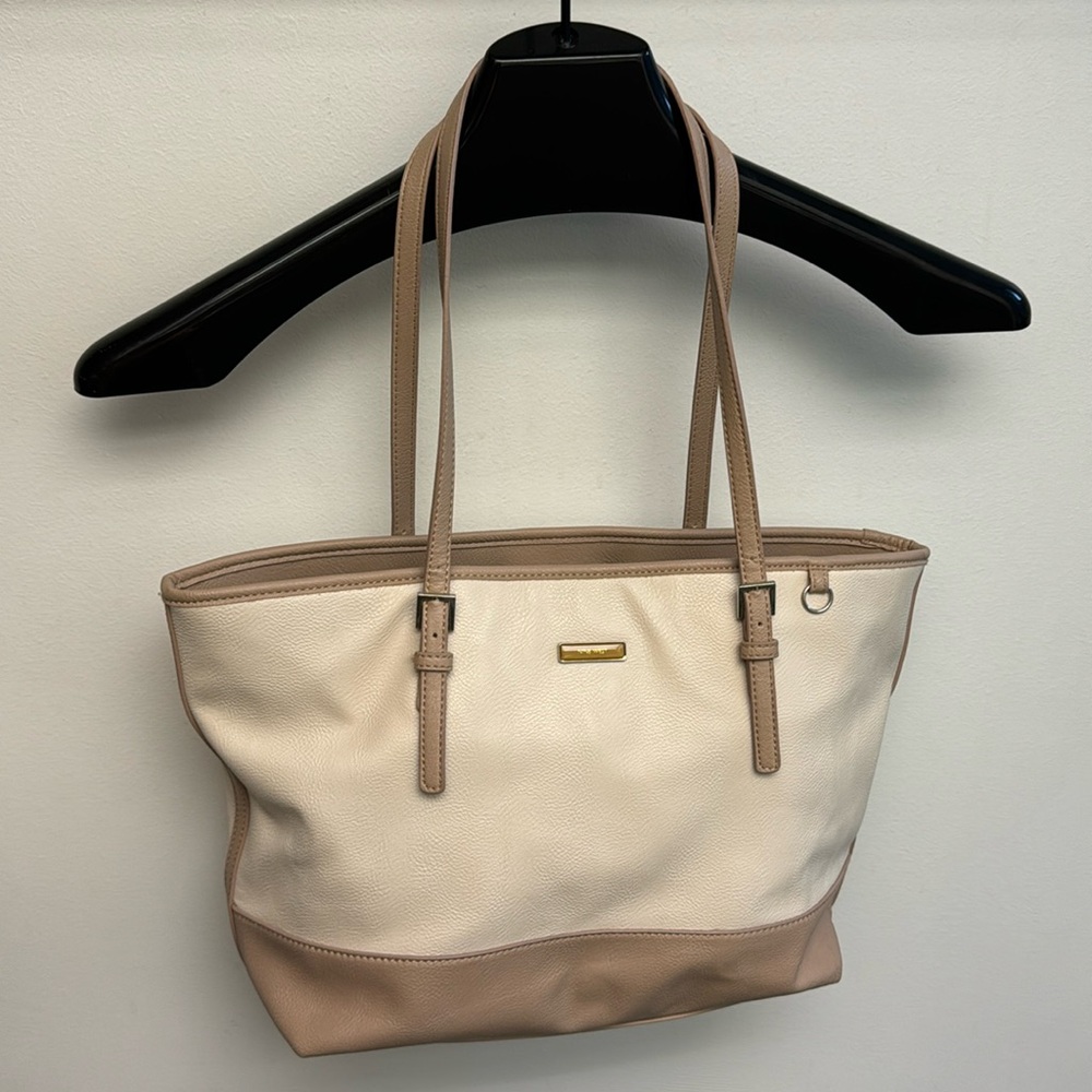 Nine West small shoulder bag Crème/Nude like new